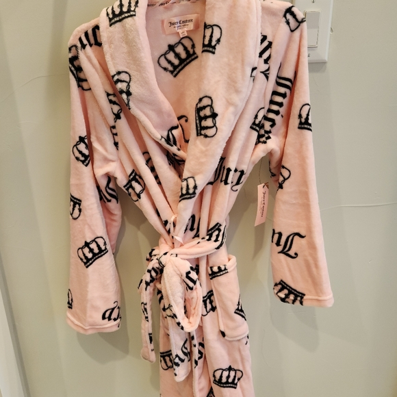 Juicy Couture Other - 💕👑NWT JUICY COUTURE PLUSH ROBE PINK CROWN Large XL